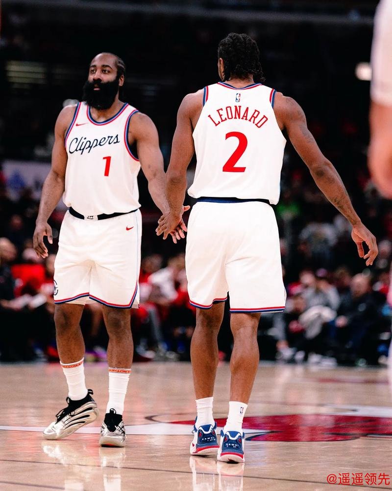 哈登18+10创纪录，快船险胜湖人！詹姆斯末节暴走，伦纳德24+5，东契奇准3双